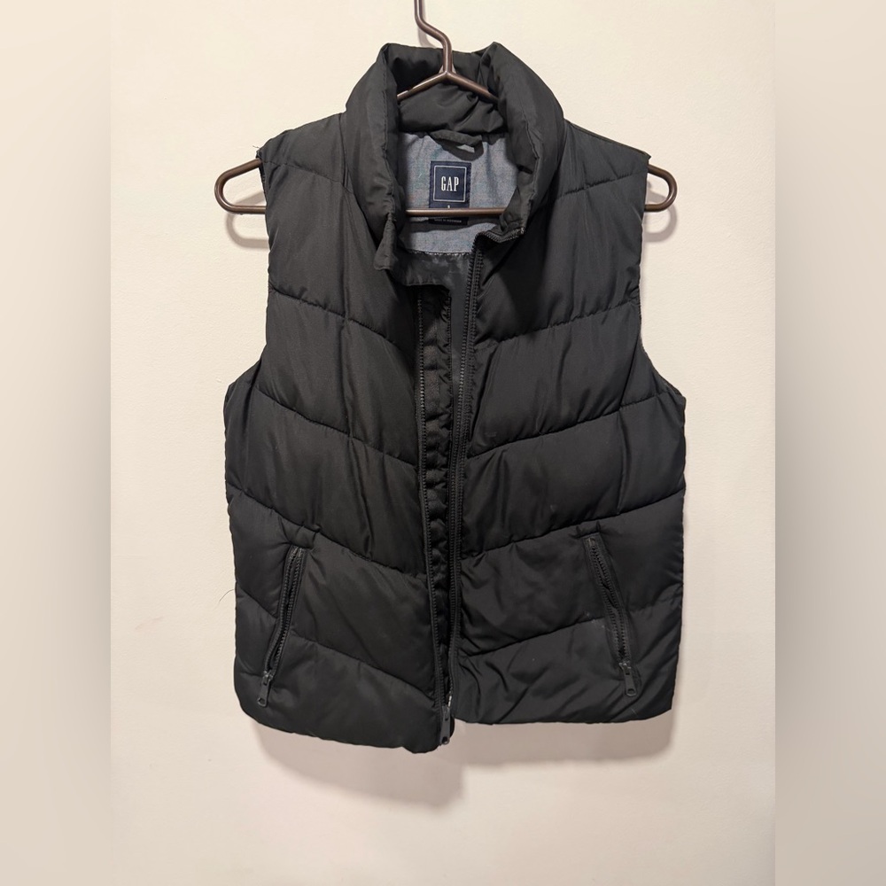 GAP Black Puffer Vest